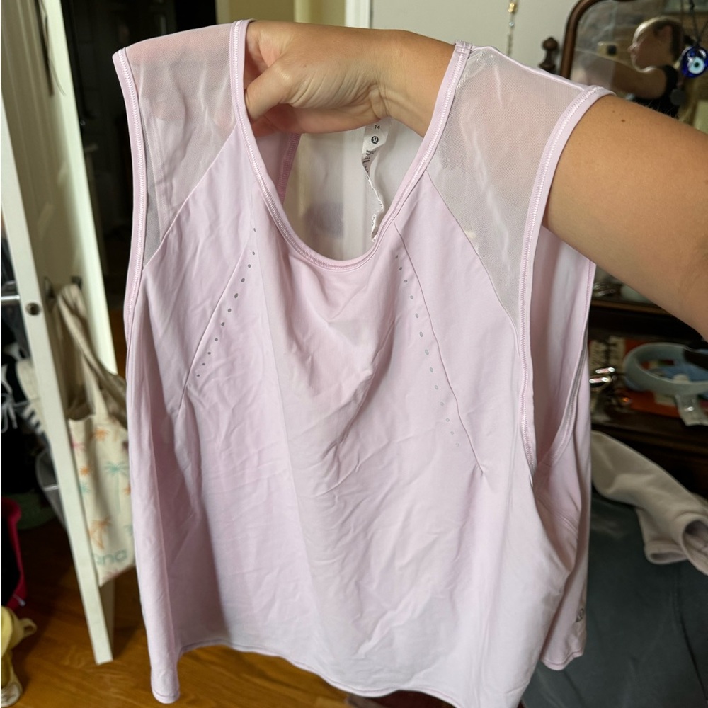 Lululemon tank